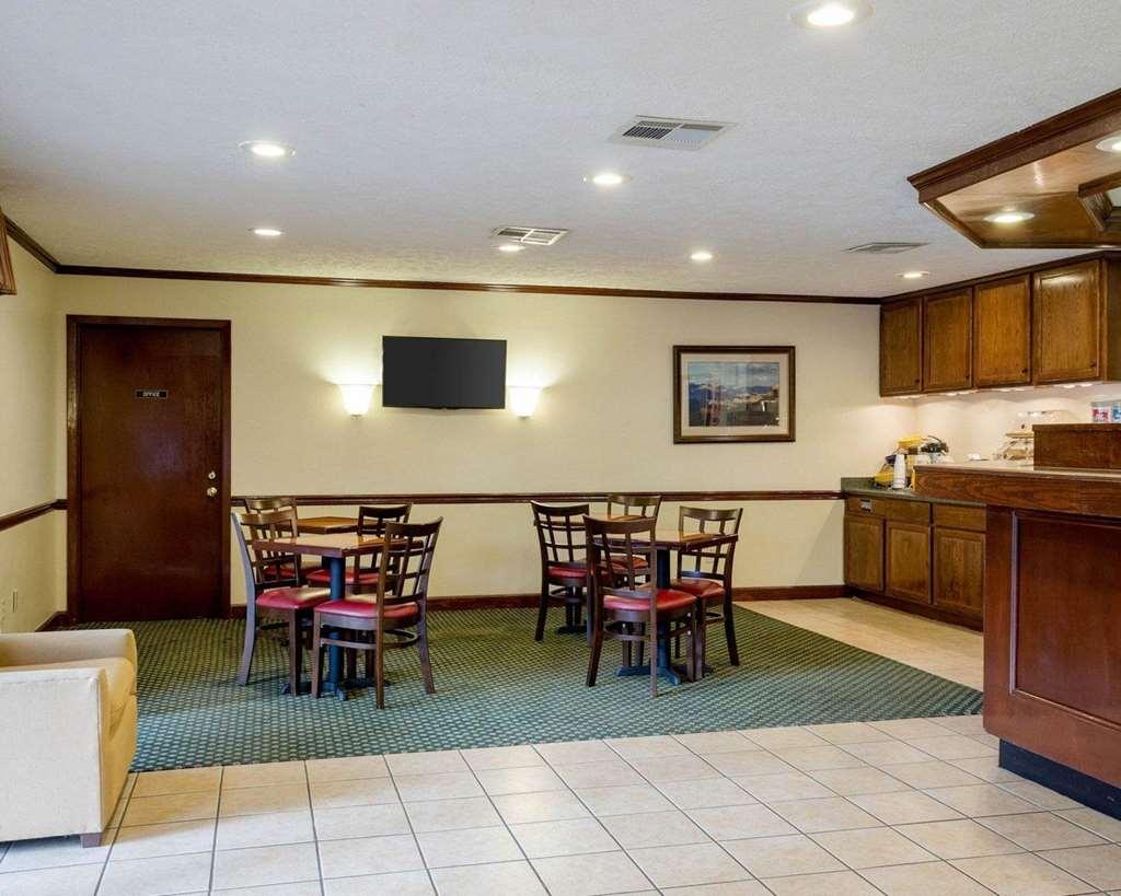 Econo Lodge Kosciusko Restaurante foto